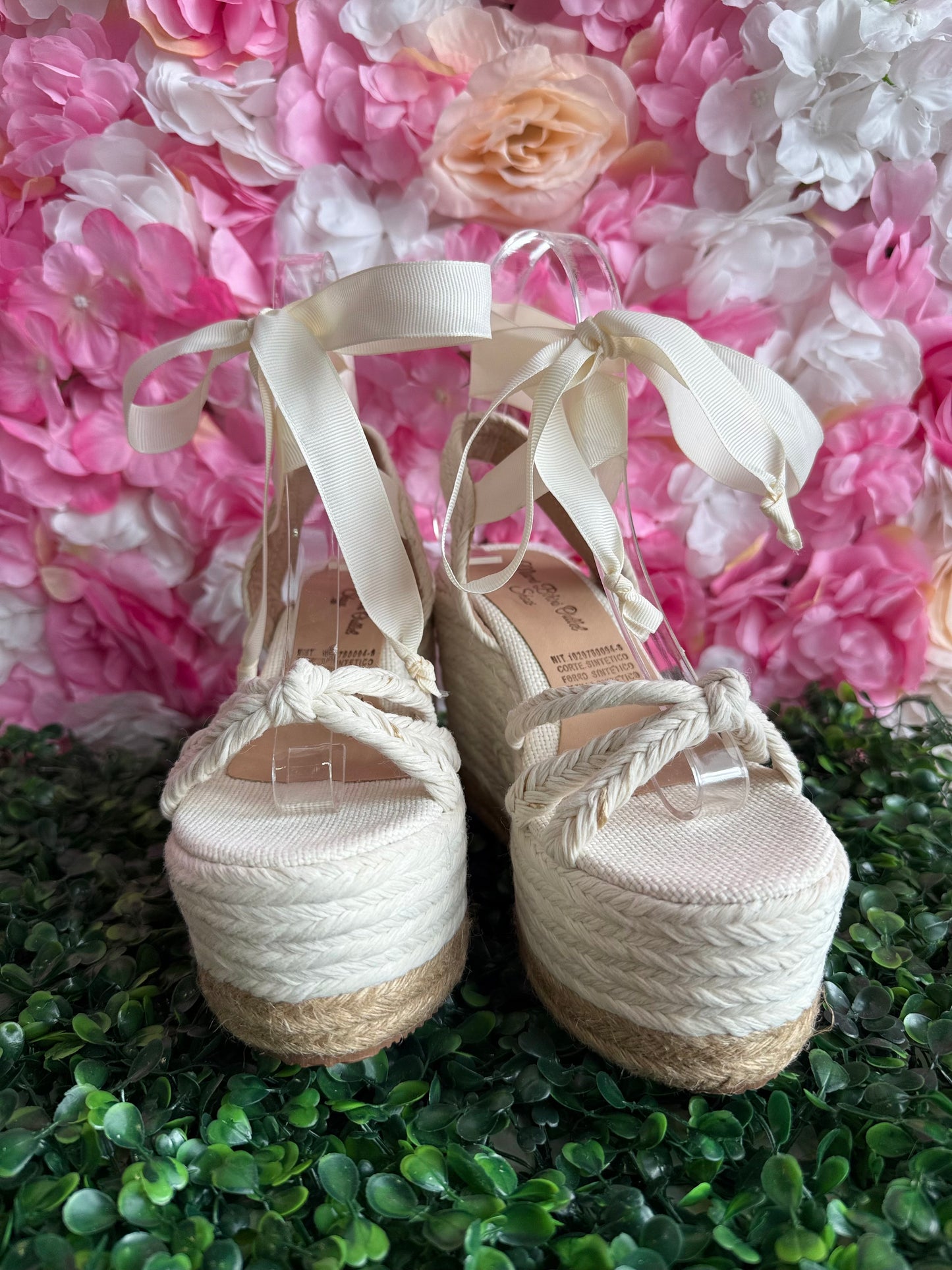 Lolita platform