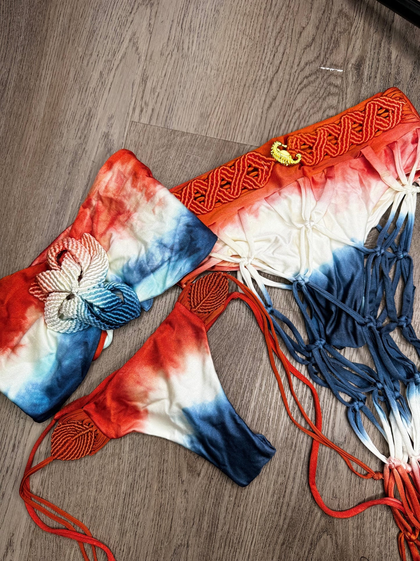 Pili bikini and skirt macrame set
