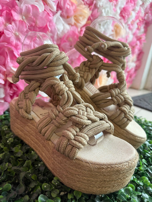 Romina macrame sandals