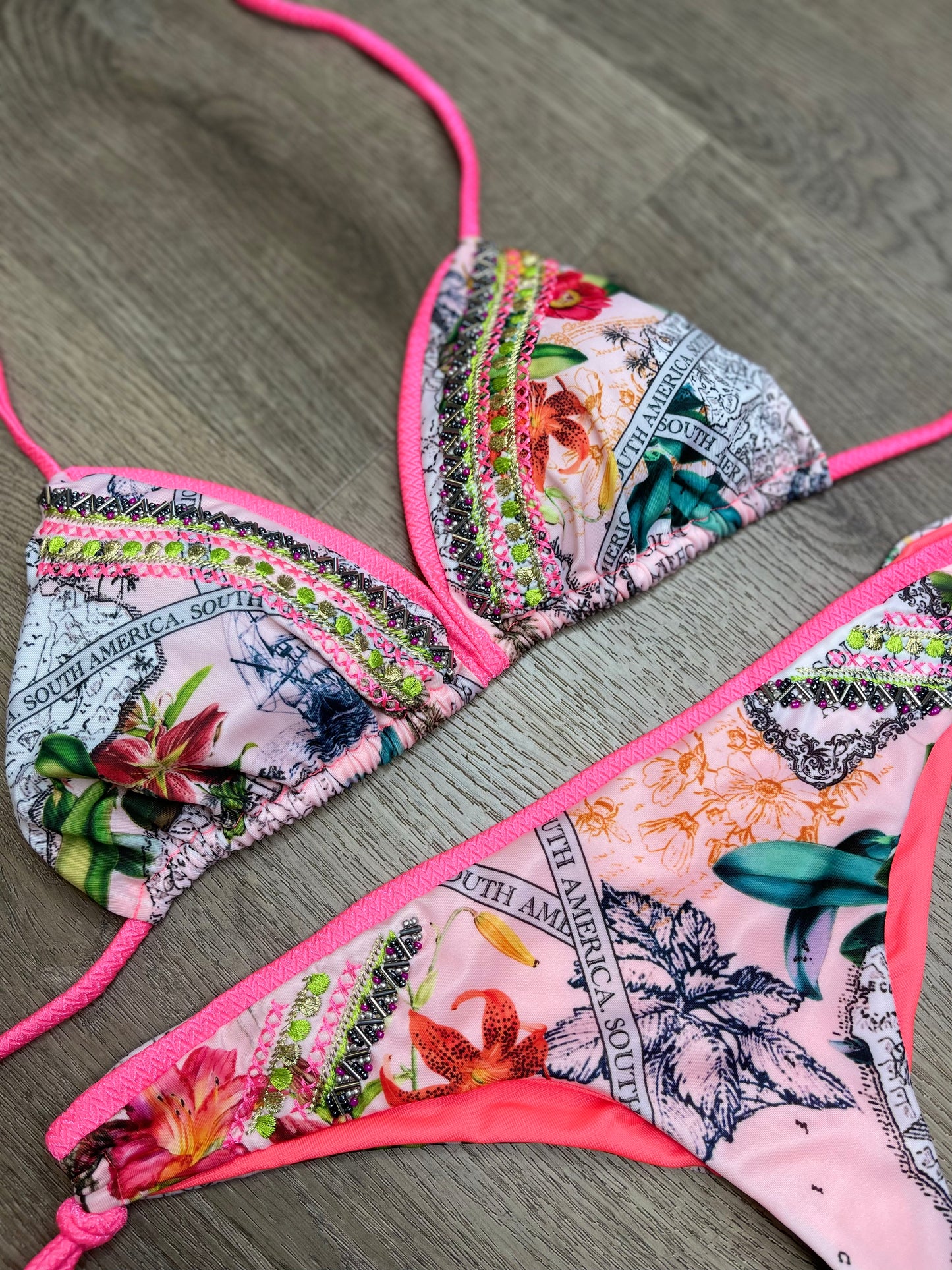 World bikini set
