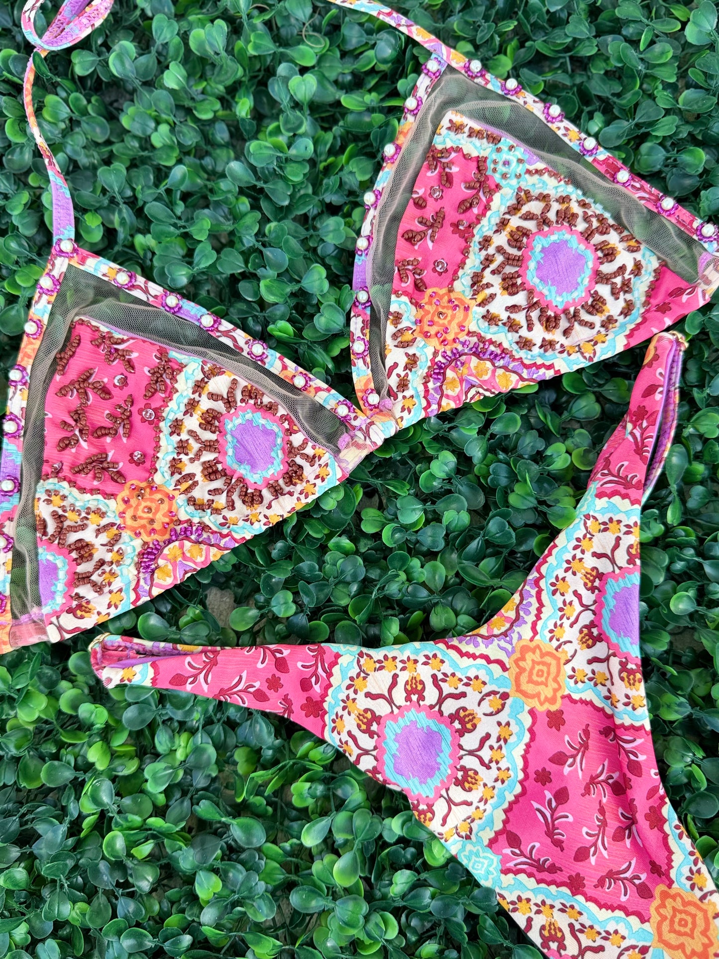 Vee Lovers Two Piece