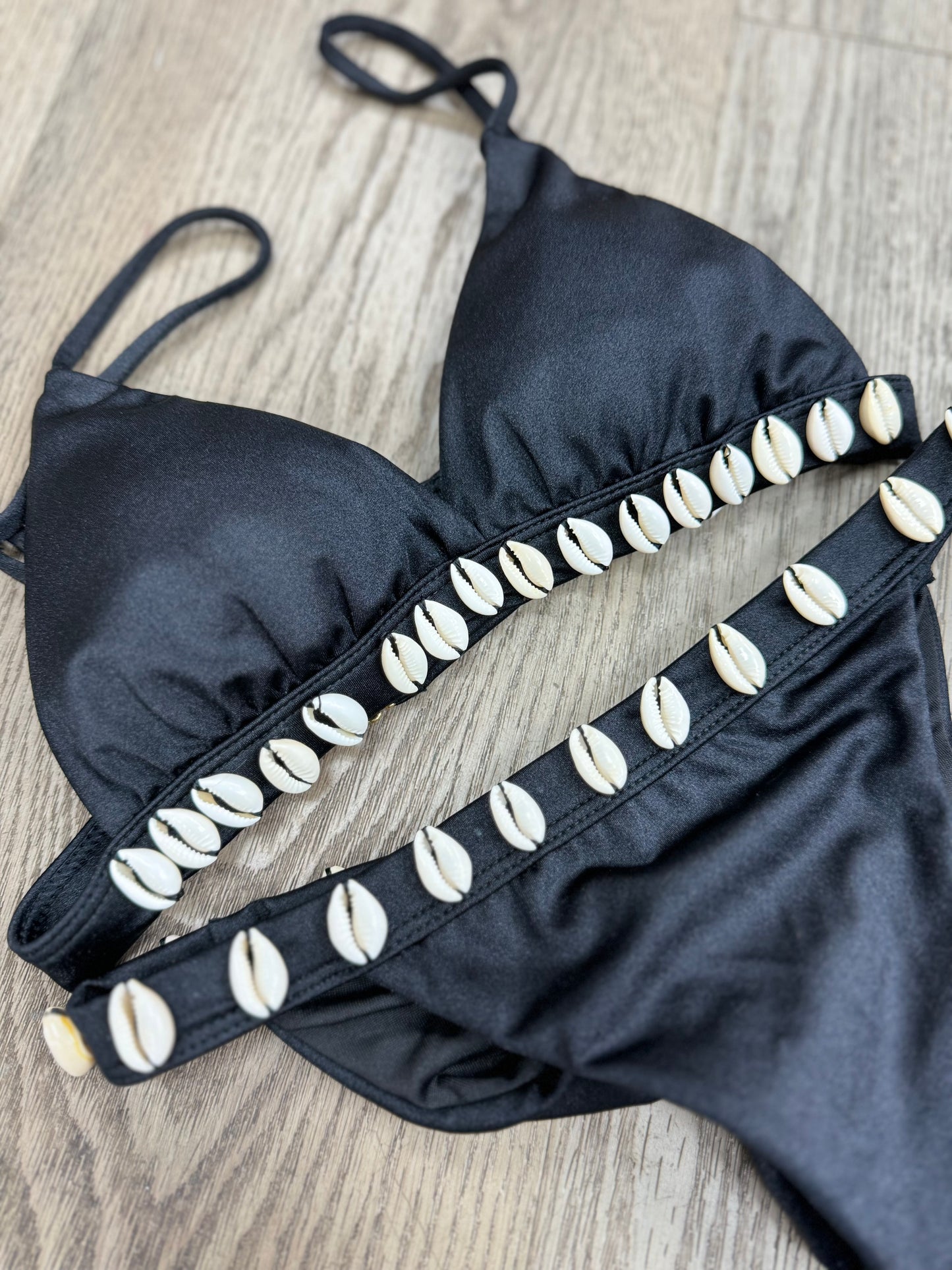Conchitas bikini set