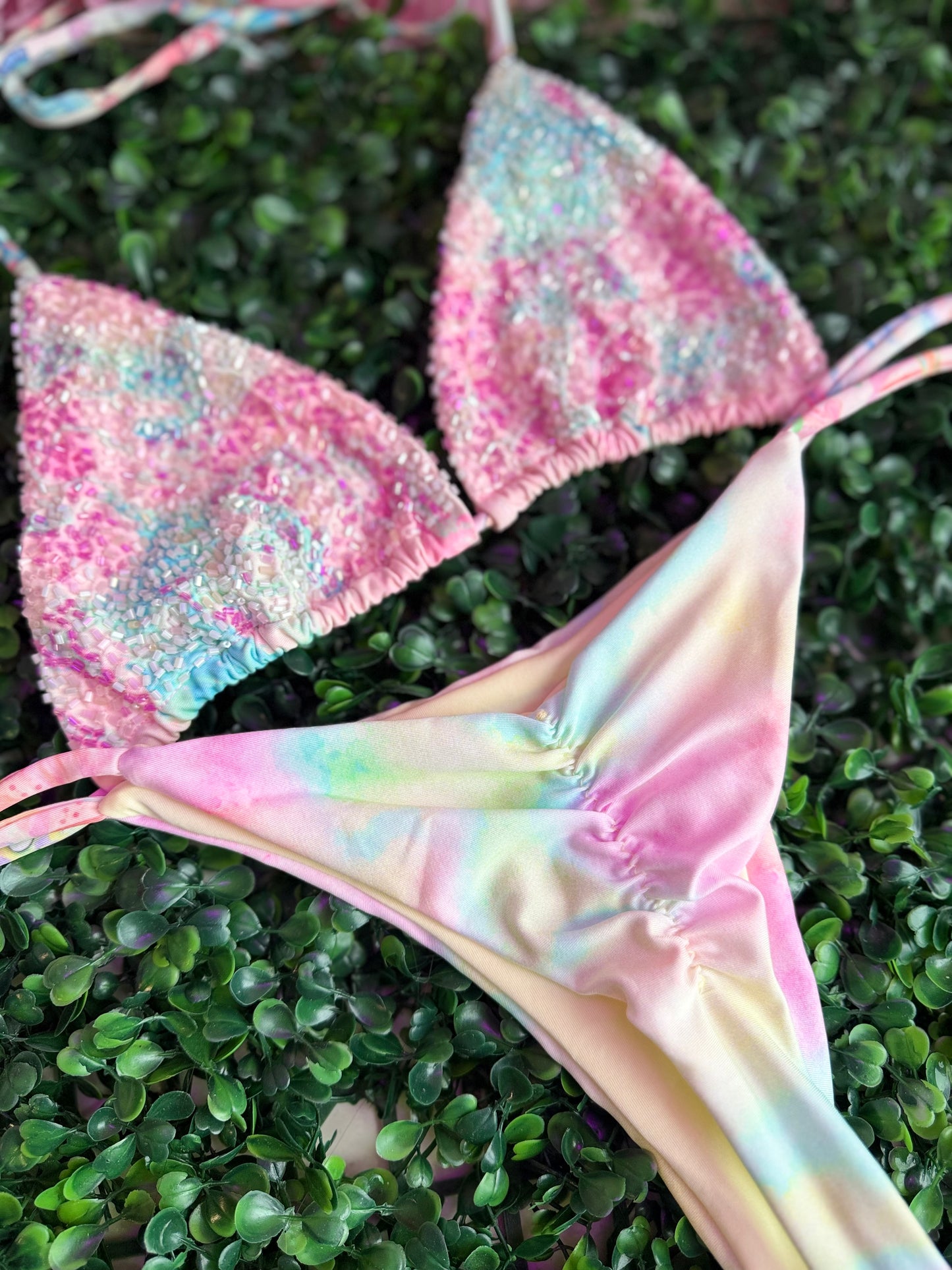 Delicate bikini set